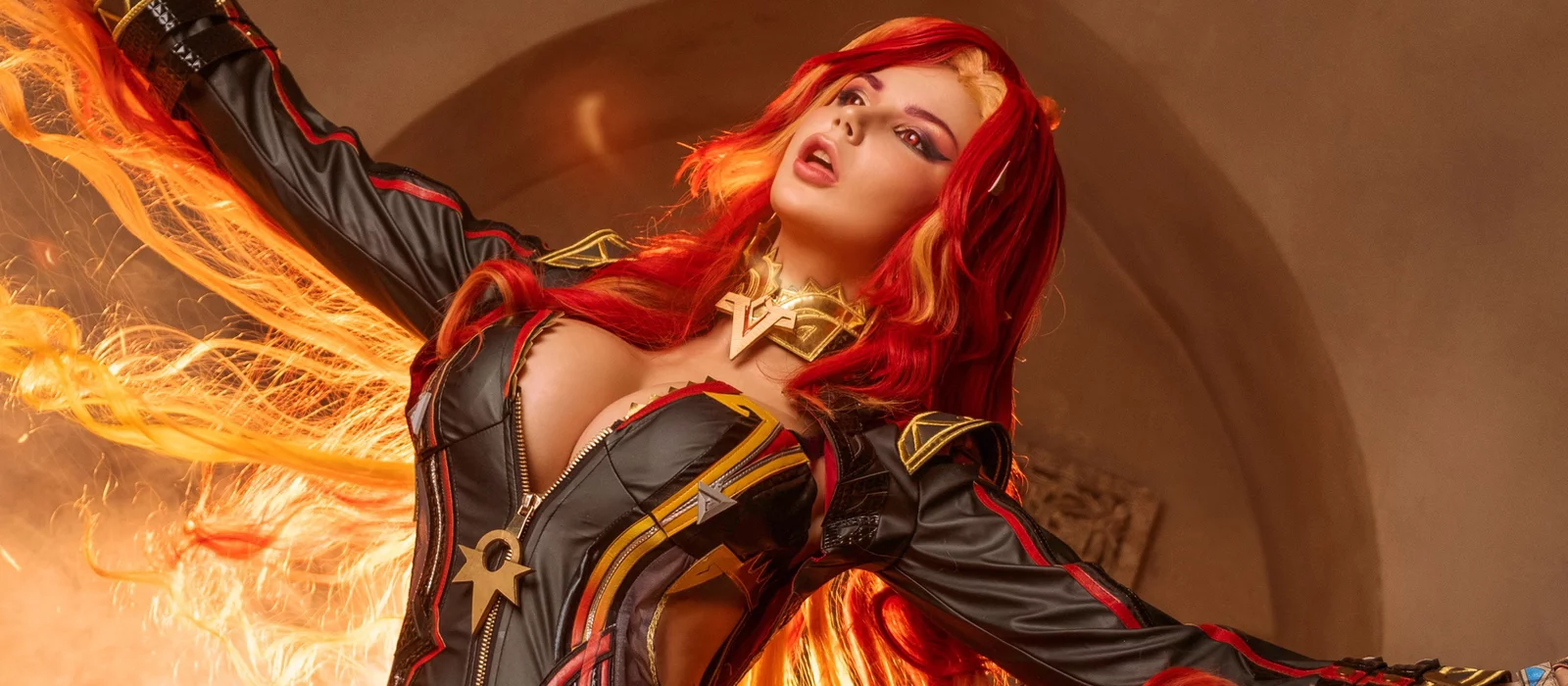 Oichi в образе Мавуики из Genshin Impact: огненный косплей, который покорил фанатов