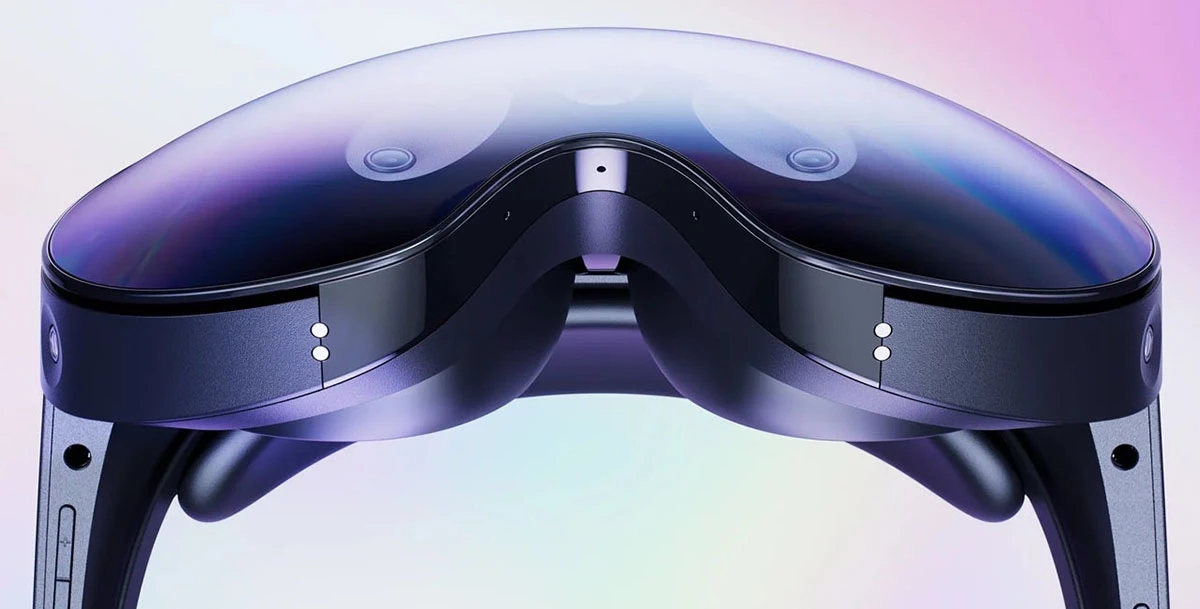 Meta Quest Pro - 25 октября 2022 года