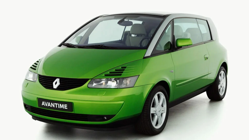 Gran Turismo 7 добавит культовый Renault Avantime и концепты Corvette